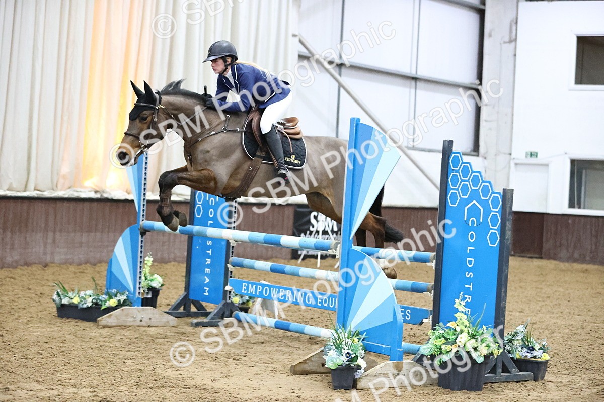 SBM_005461 - Class 17 - Senior Newcomers 1.10m