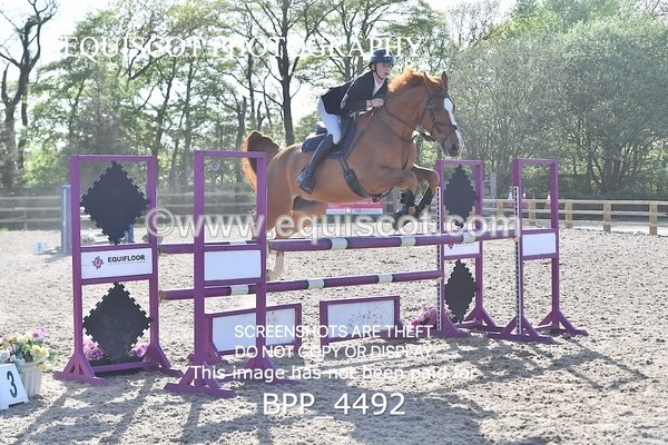 BPP_4492 - CLASS 9 Senior Newcomers/ 1.10m Open