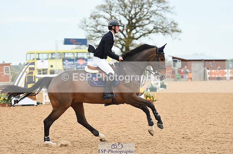 230504A-094746-00447 - Cls 8 Snr Foxhunter