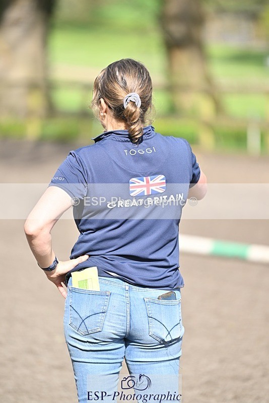 240411-102111-00952 - Group 5 XC