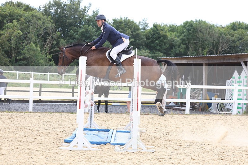 3E7A6363 - Class 8: Senior Newcomers/1.10m open