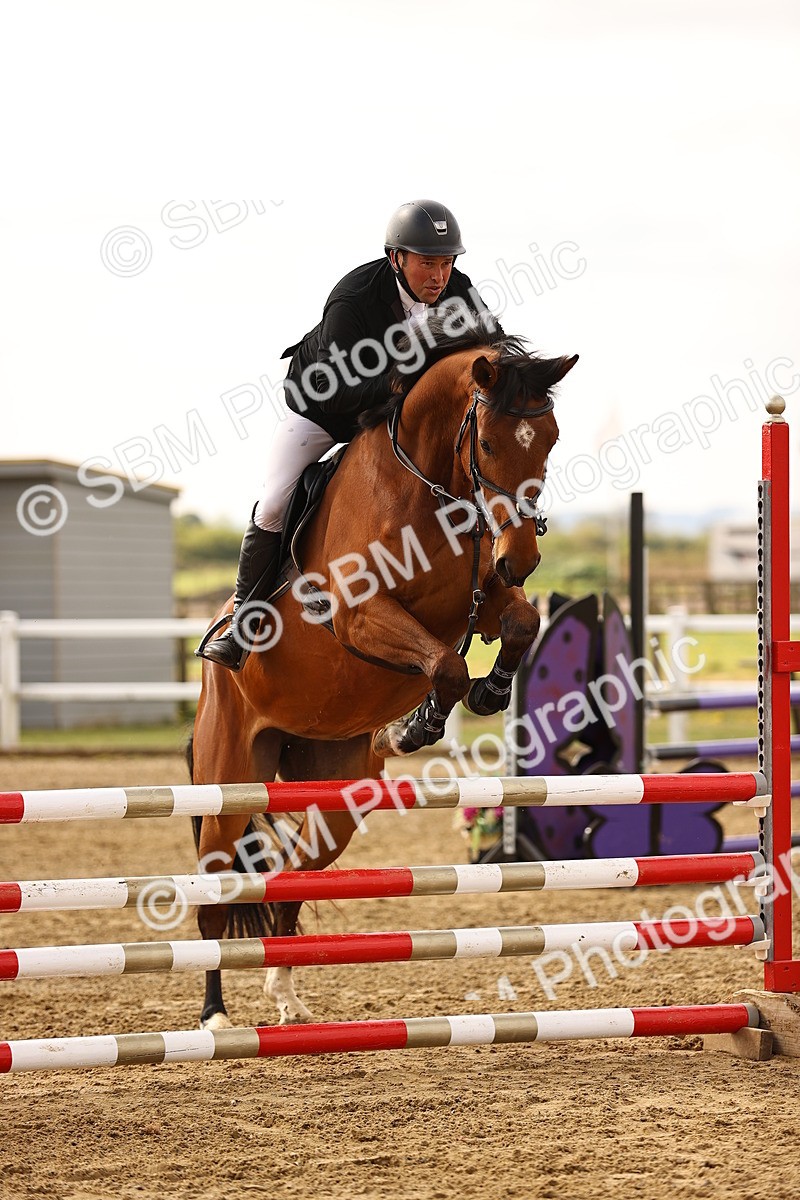 SBM_5123 - Class 9 - Senior British Novice - 90cm