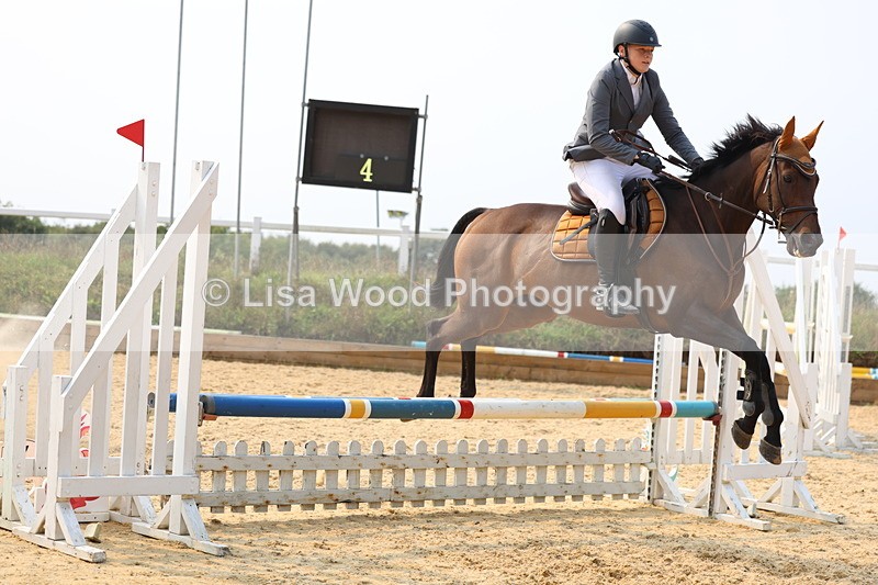 3E7A2956 - Class 11: Junior 70cm