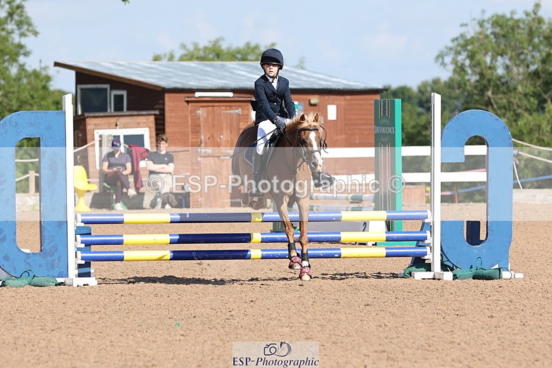 240714A-092535-01559 - Cls 1&2 128cm 10yrs & 70cm Open