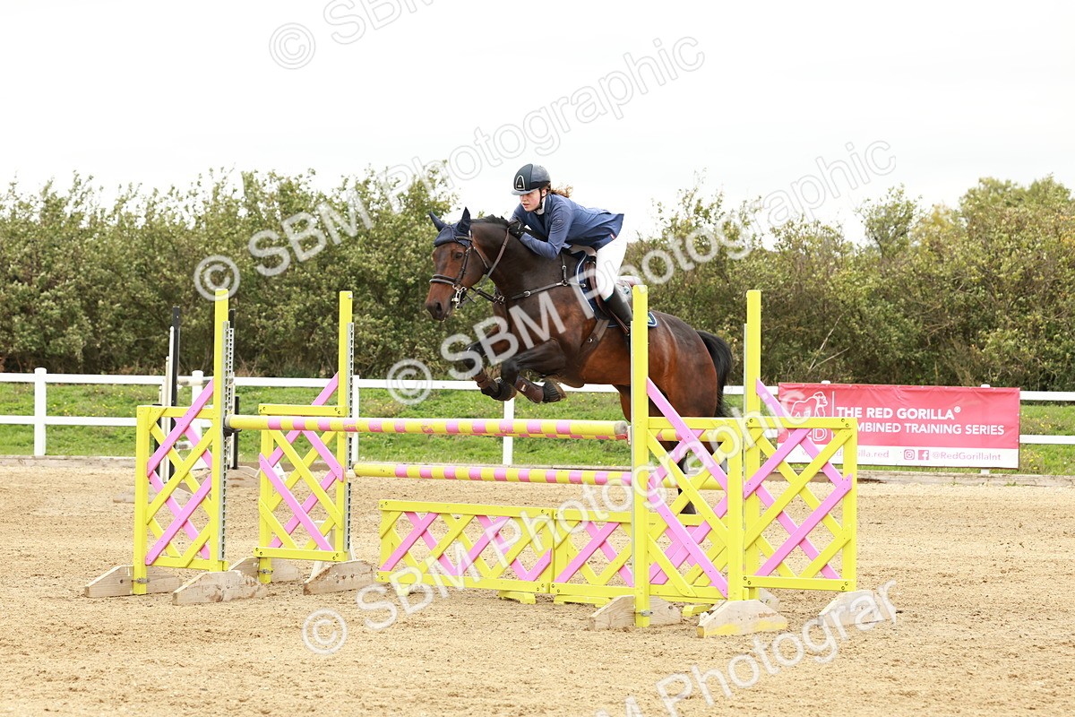 1I0A8025 - Class 5 - Senior Foxhunter 1.20m