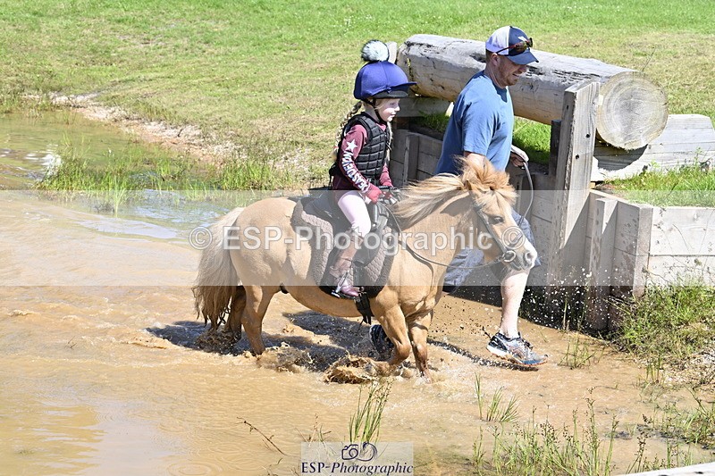 240728B-111515-01290 - Gemma's Group XC