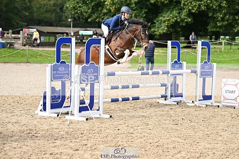 230930-115316-00421 - Cls 4 Pony Newcomers & 1m Open