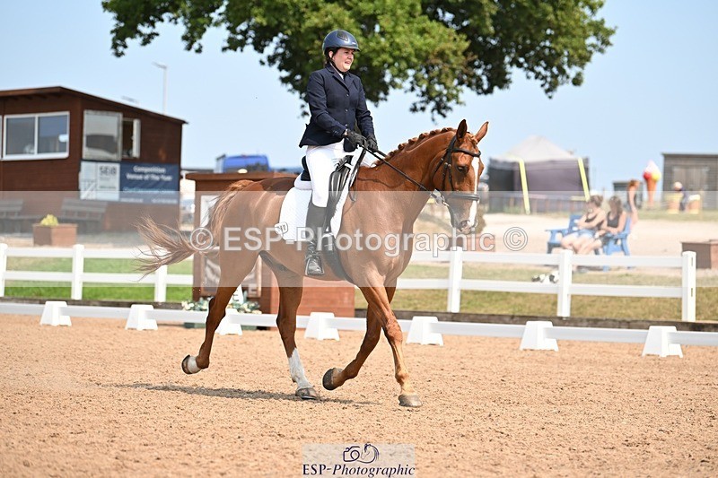 250816-134041-04879 - 080-Elizabeth.StoneZiggy