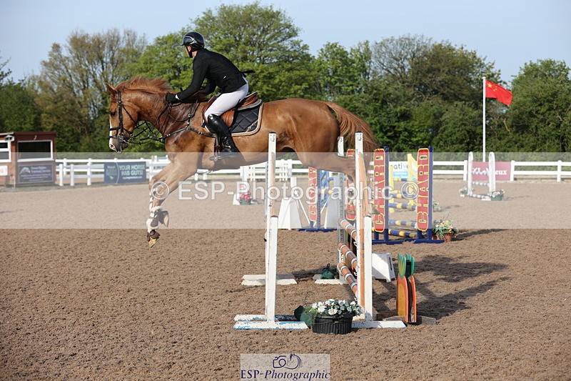 240510A-080730-04089 - Cls 13 British Novice and 90cm Open