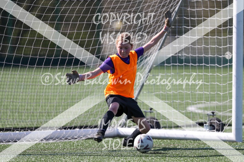 1DX20506 - 2026-03-21 FC Abbey Meads U9 Purple Girls V Stratton Juniors FC U9 Pheonix Girls
