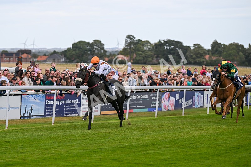 250824-Race 1-Emeralds Pride-2376 - Race 1