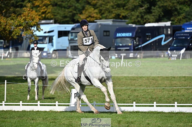 251024A-122102-09940 - G-571-Zoe.Mccanlis