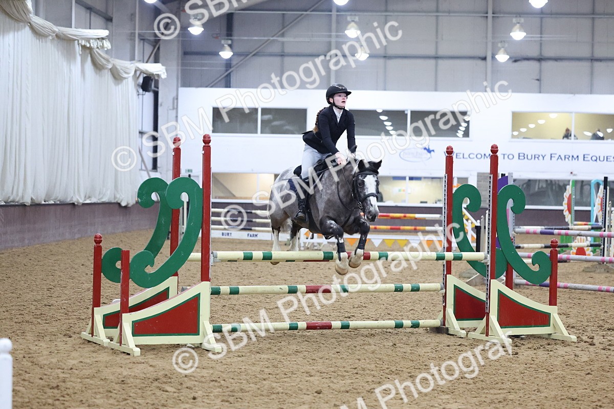 SBM_003229 - Class 11 - Blue Chip Pony Newcomers - 1.00m Open