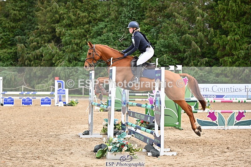 251026A-115509-24173 - E-396-Madeleine.Robertson