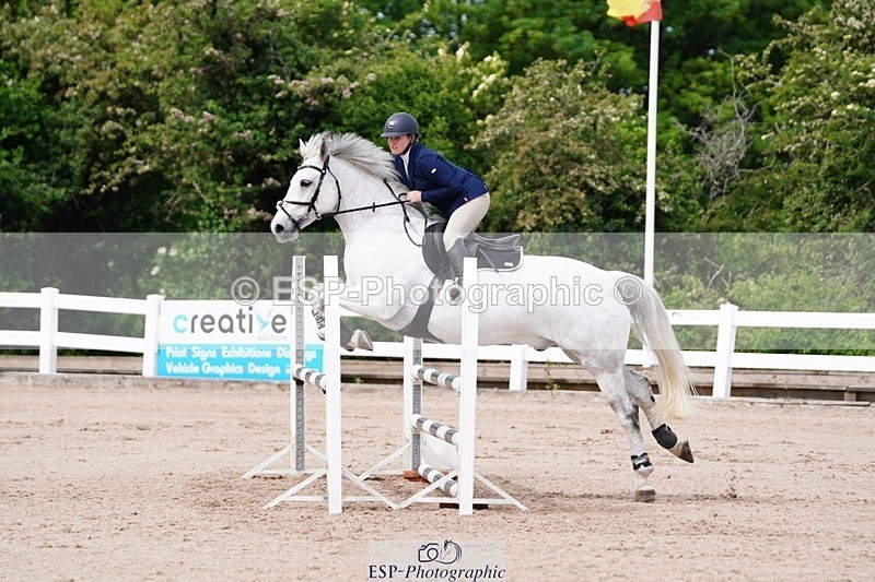 250525-104006-09145 - Cls 32 A&B Snr Brit Nov & 90cm Open