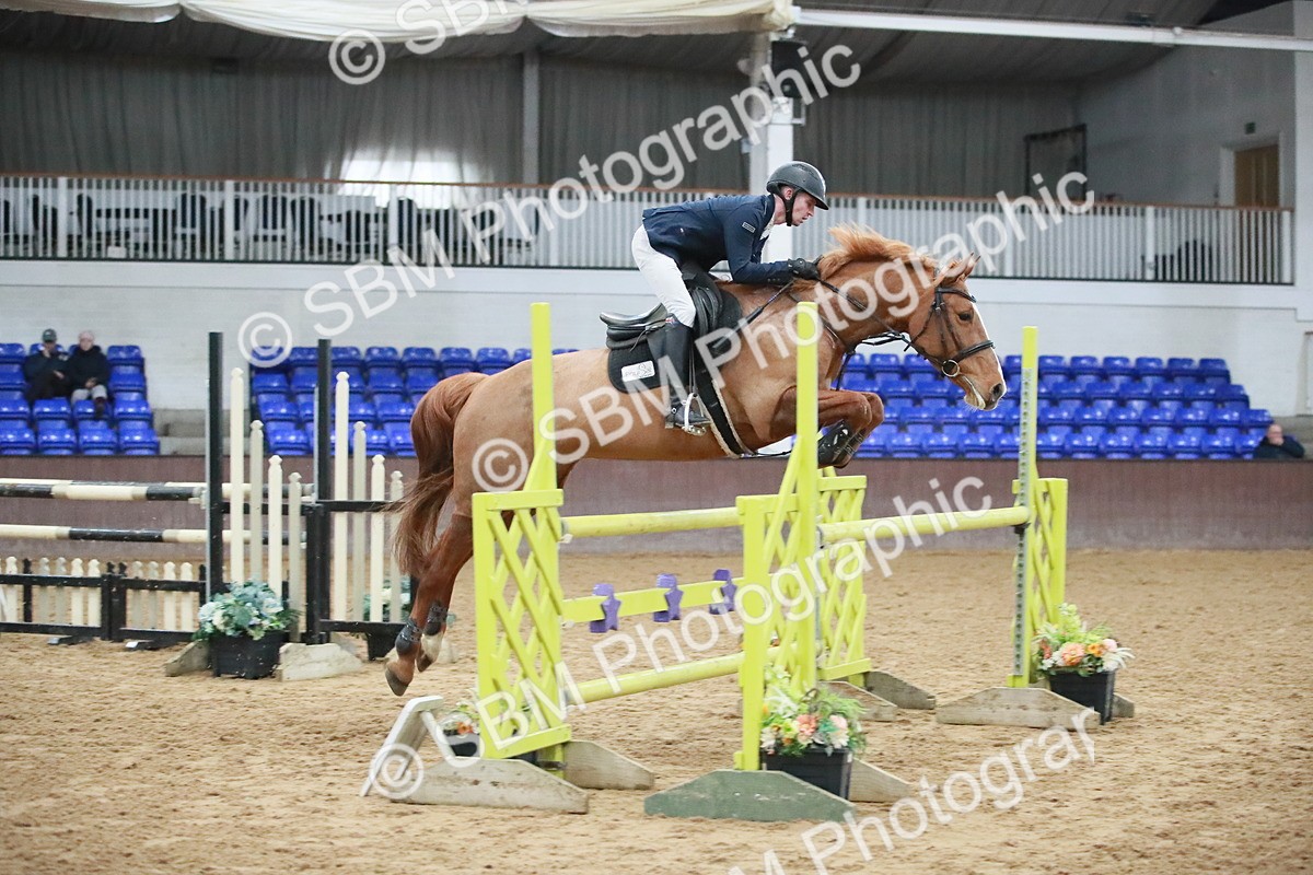 SBM_001131 - Class 4 - Senior Newcomers - 1.10m Open