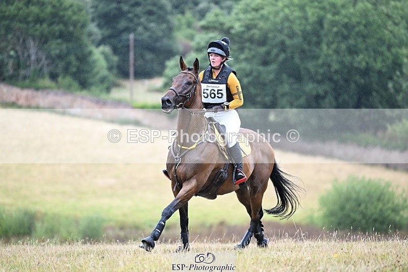 250803A-125657-13340 - M-565-Aimee.Bickley-LA.BASS