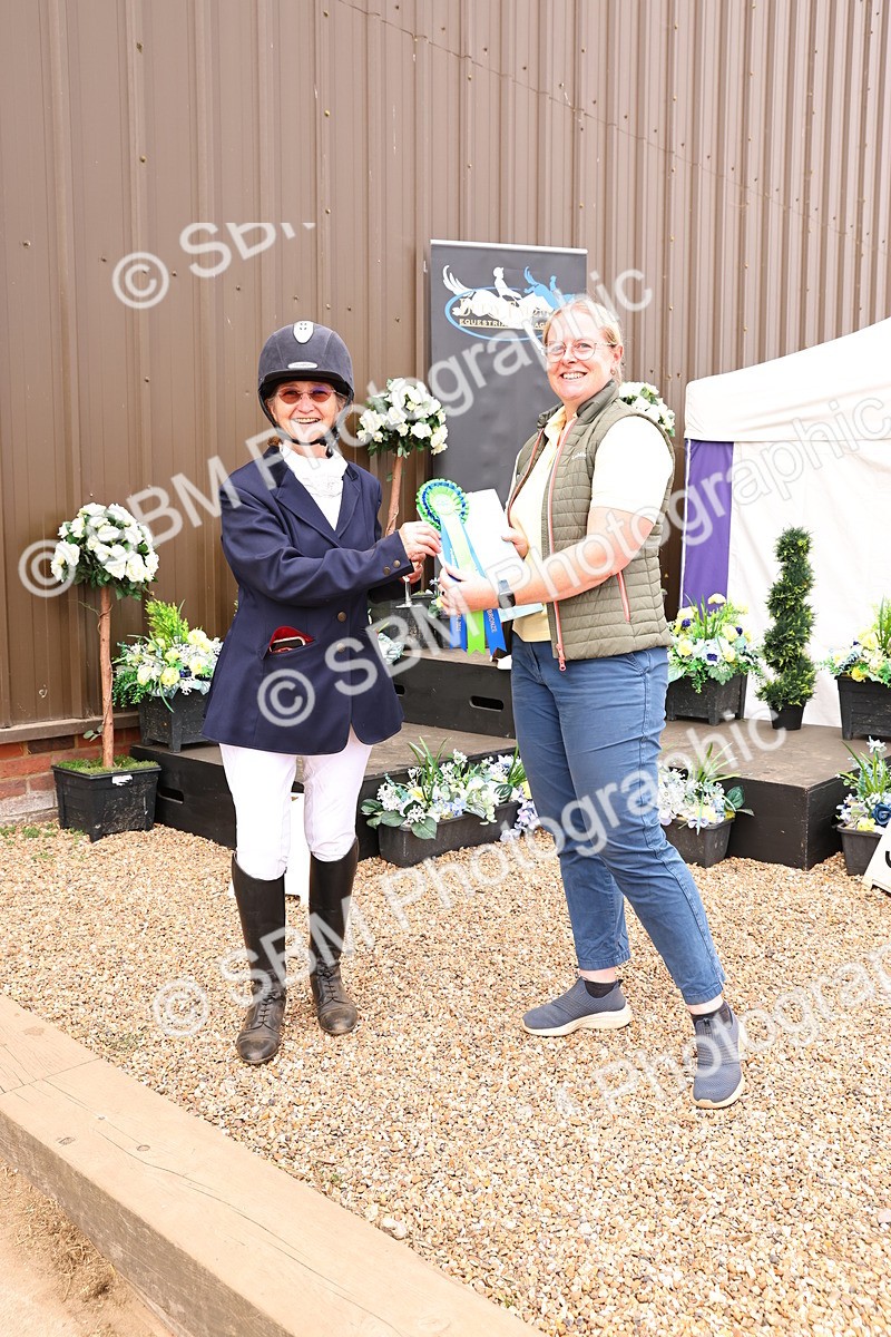 SBM_000927 - Presentations - cart