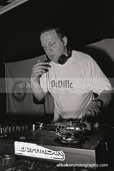 16 - Friends-&-Family @ the-roadhouse 14.05.05