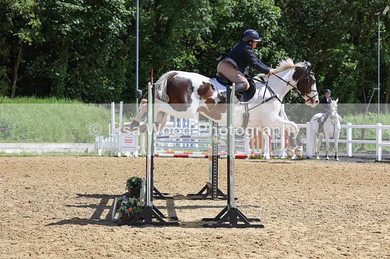 3E7A7457 - Class 8: Senior Newcomers/1.10m open