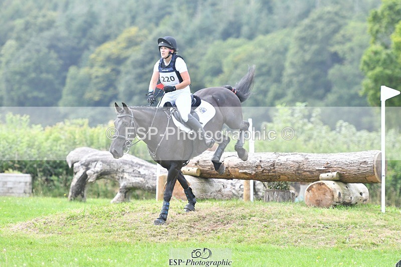 240803-143006-07941 - 220-Eleanor_Newcombe-MR_DARCY