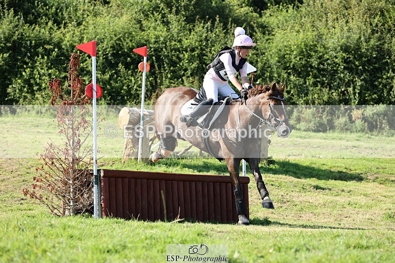 240811A-170731-06953 - 409-