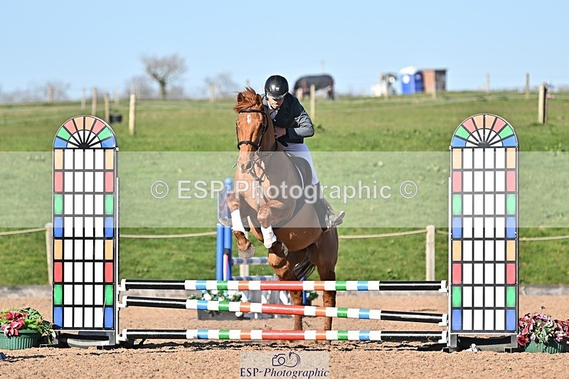 250401-170259-00244 - 70cm classes