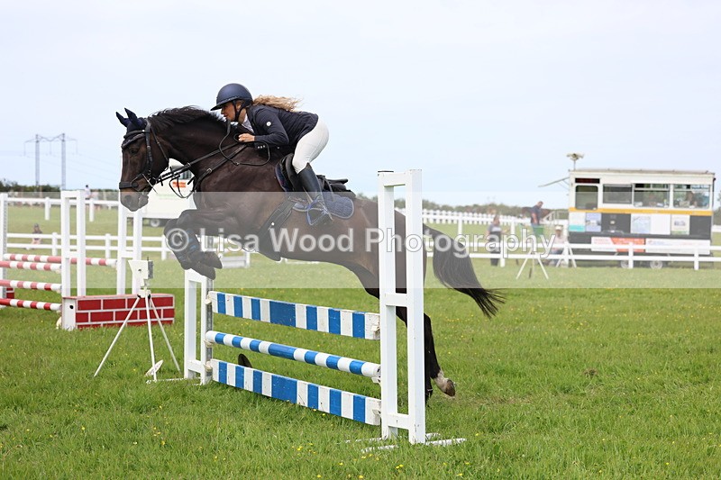 3E7A1716 - Class 13: Senior British Novice/90cm open