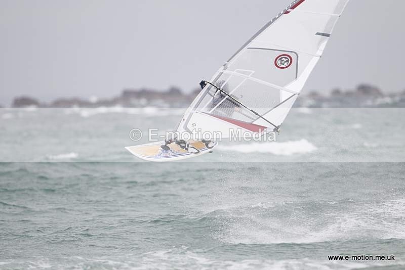 WS 020510-27 - Windsurfing