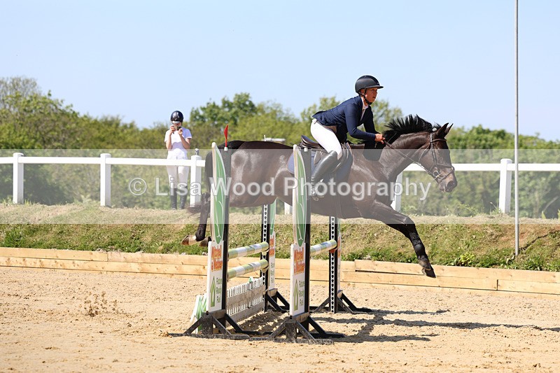 3E7A5805 - Class 4: Senior BN/90cm open