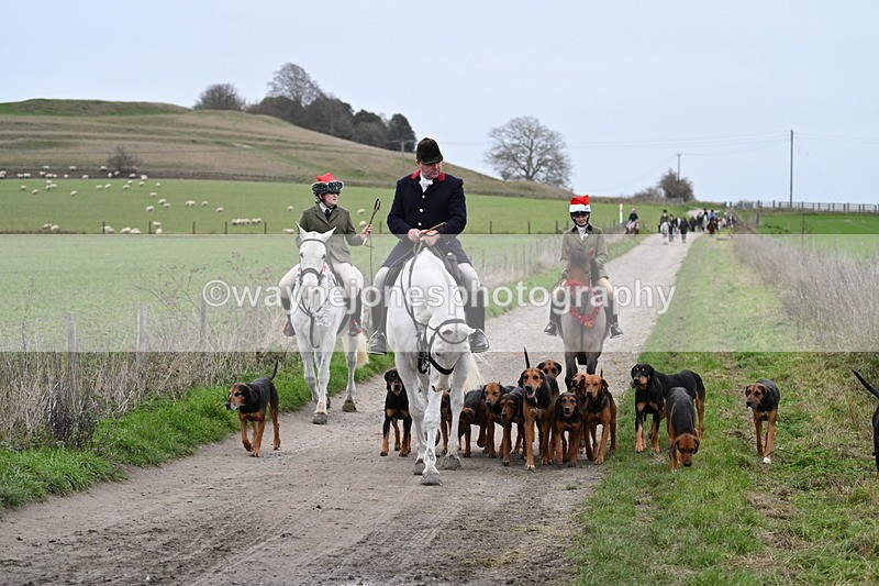 WJ7_1228 - Walk Home