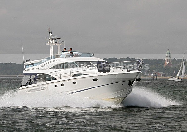 110625 FAIRLINE SQUADRON IMG_4031 - Flybridge Cruisers