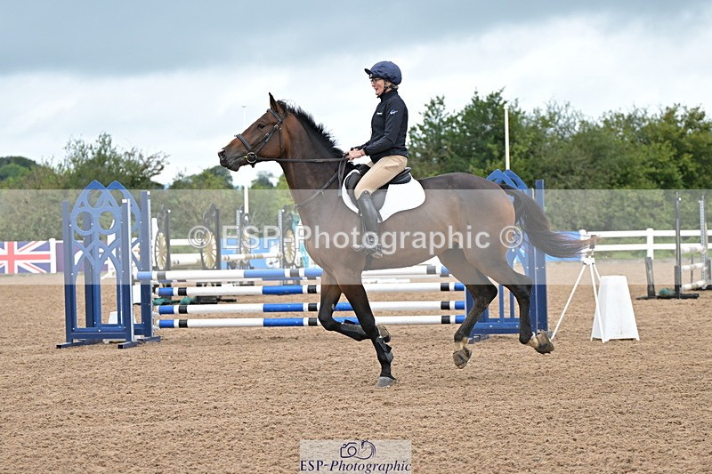 240925A-105837-00169 - Cls 1 British Novice and 90cm Open