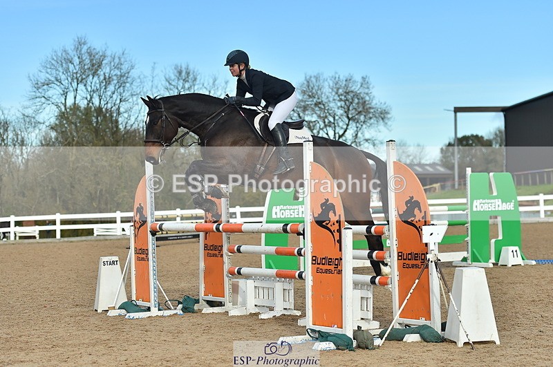 231111A-114444-01748 - Cls 11 Snr 1.05m Open