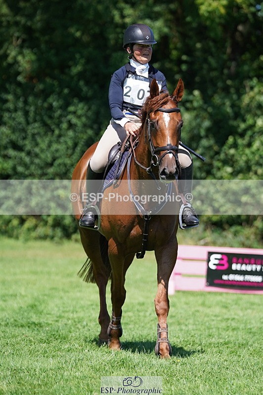 240811A-133946-04011 - 207-