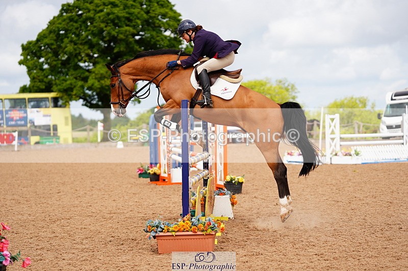 240526A-105906-07693 - Cls 26 Chard Equ 1.05m and 1.10m Grand Prix