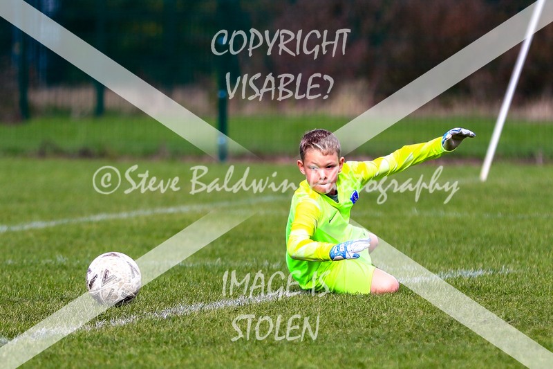 1DX20177 - 2025-10-05 FC Abbey Meads U11 Blue V St Andrews FC U11 Cardinals