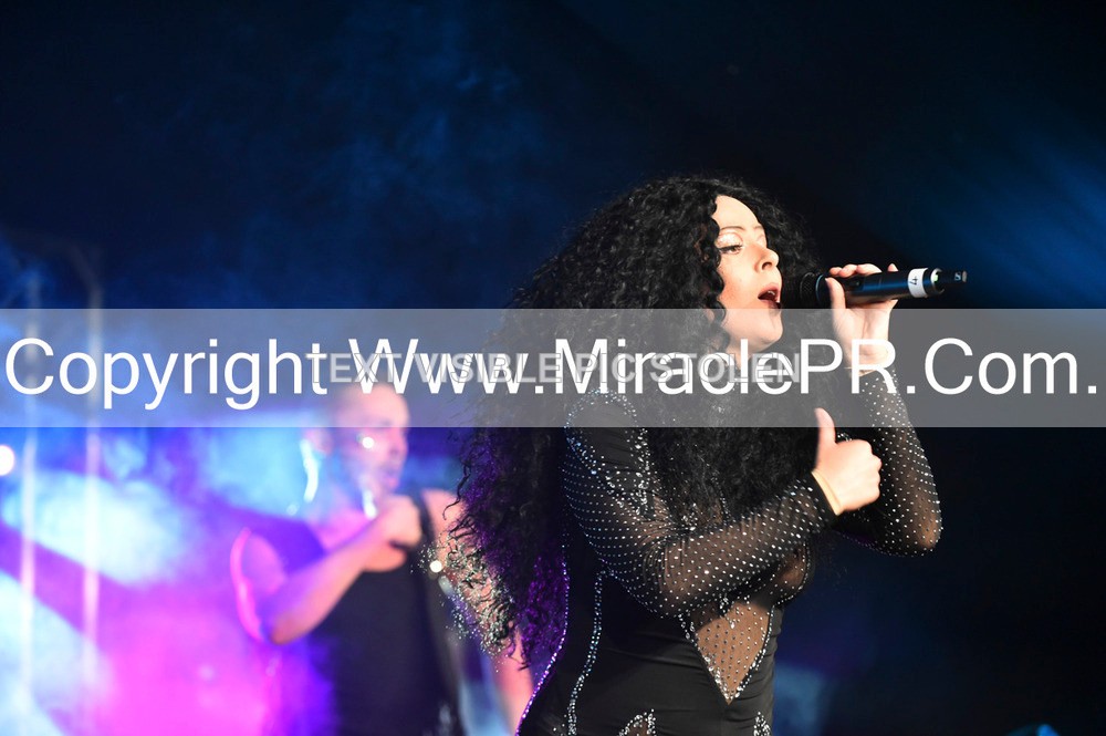 SH4_6845 - The Cher Experience