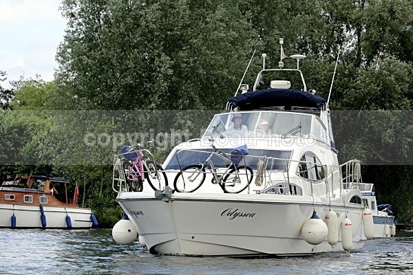 090704 ODYSSEA IMG_0995 - HENLEY REGATTA  SATURDAY 4th JULY 2009