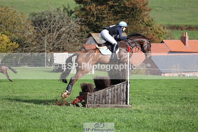 241025-123747-08113 - 105-Bella.Innes.Ker-MBF.KELVIN.DELLA.CACCIA