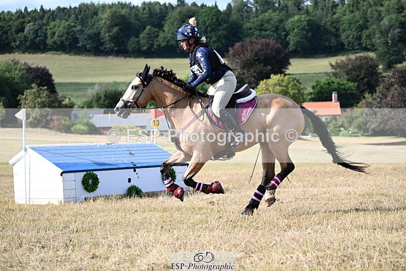 250803A-170636-18346 - S-853-Anna.Hoskins-RIVER.SHANNON.BOY