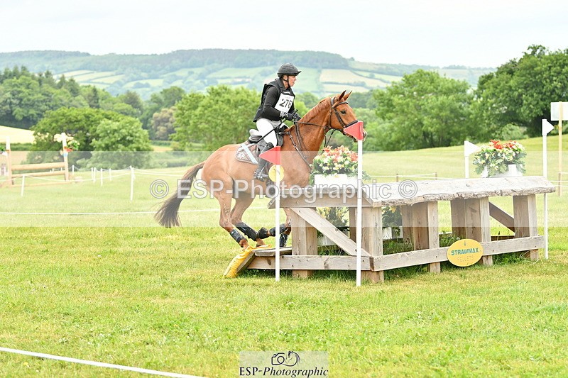 250524A-165537-14864 - C-276-Sammi.Birch-ROSAS.PARTY