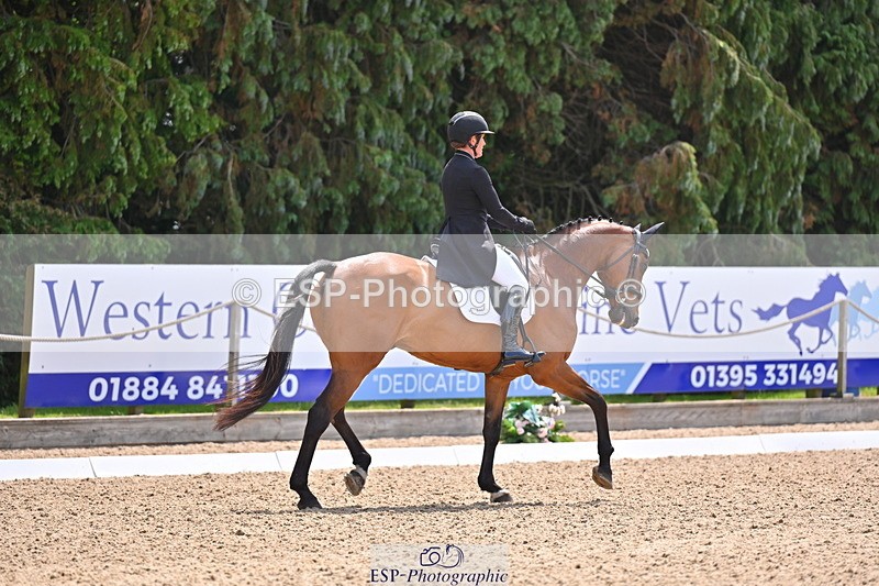 250523A-121349-06495 - D-476-Caroline.Powell-TIK.TOK