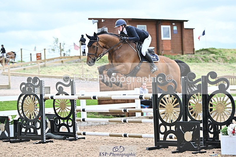 240523A-130226-01882 - Cls 4 Snr 1.20m Open