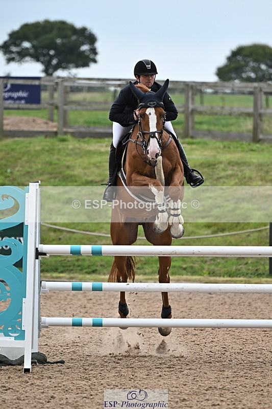 240828A-154533-01201 - Cls 5 Snr Foxhunter and 1.20m Open