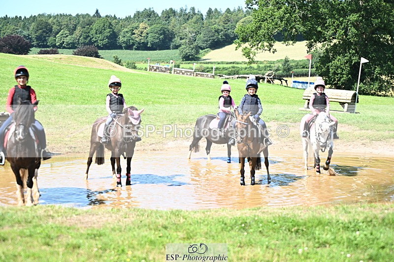 240729B-150422-03097 - Abbie's Group XC