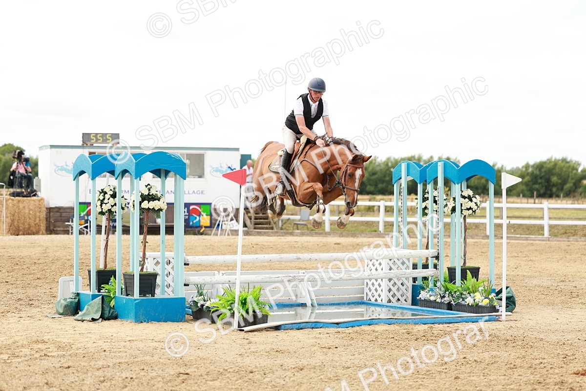 SBM_018836 - Class 21 - Senior Newcomers Championship 2d Rd