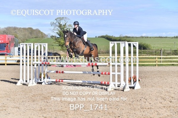 BPP_1741 - CLASS 18 SUN Senior Newcomers/ 1.10m Open