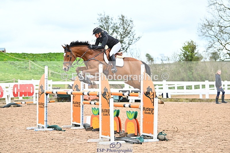 240501A-144820-01153 - Cls 8 Snr Foxhunter and 1.20m Open