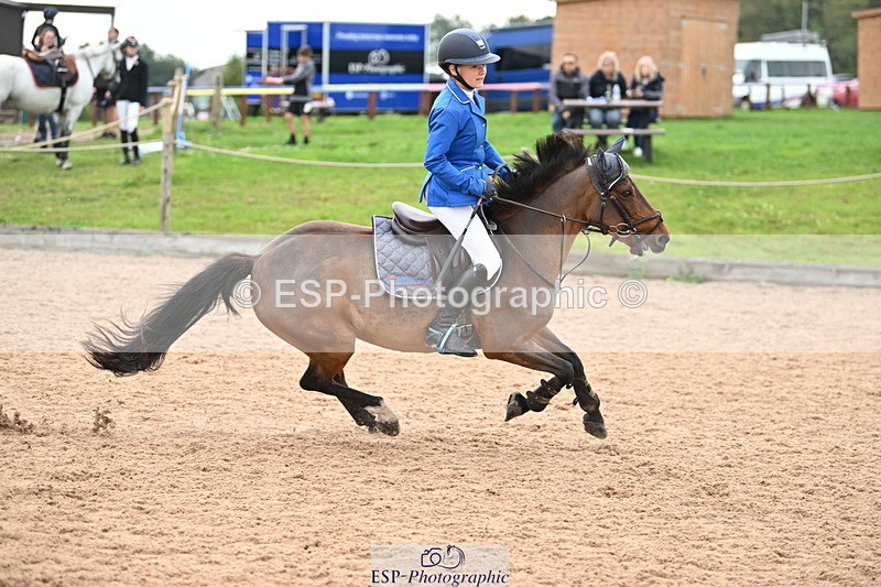 240907A-125708-01783 - Cls 3 Pony Medium Team 80cm & 90cm